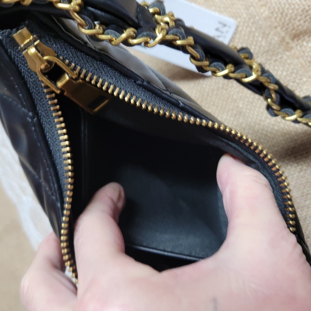 Urban expressions black quilted shoulder bag gold tone metal accent - Picture 8 of 12